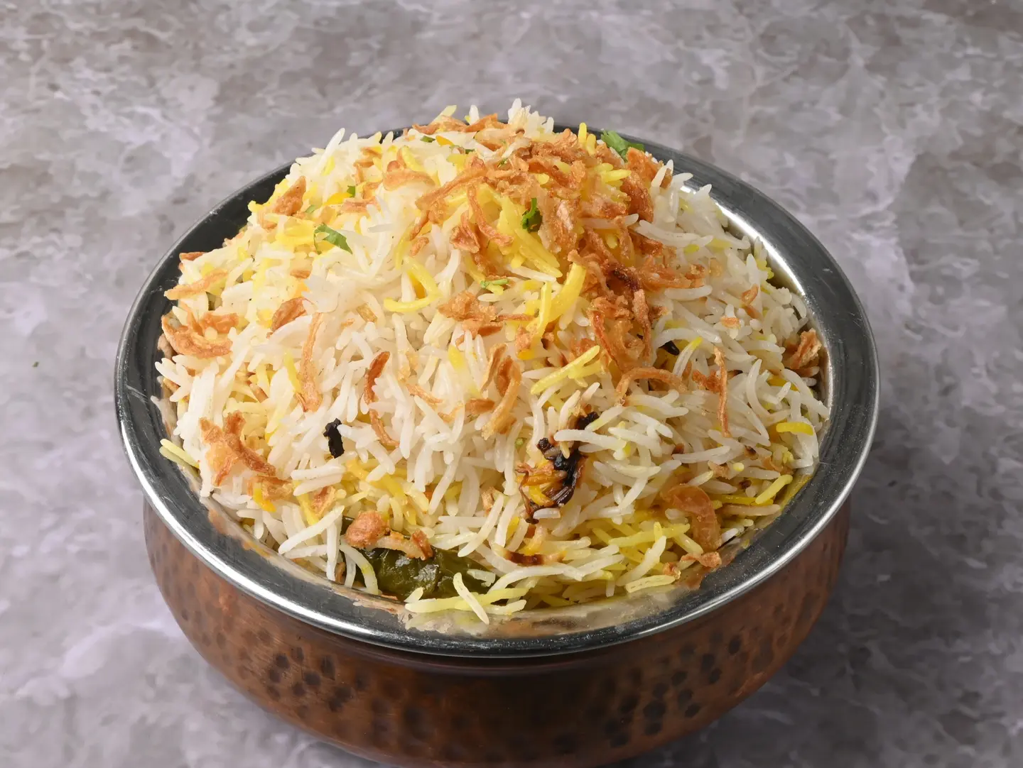 برياني بيضاء بالدجاج
