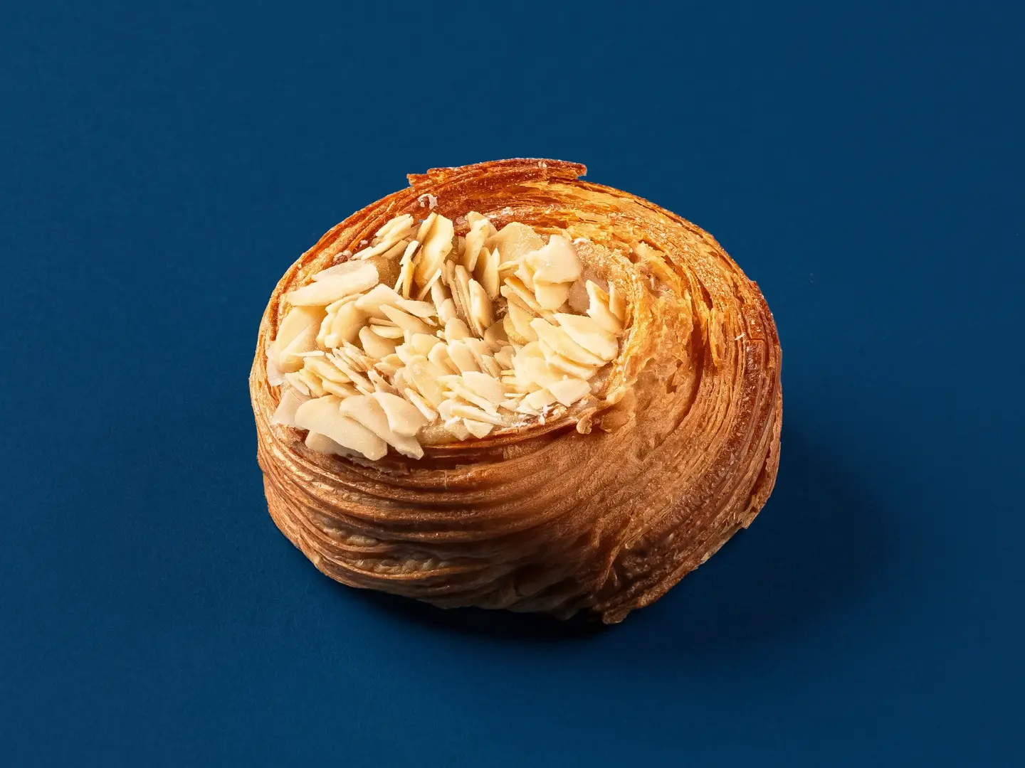 بان سويس جوز هند باللوز