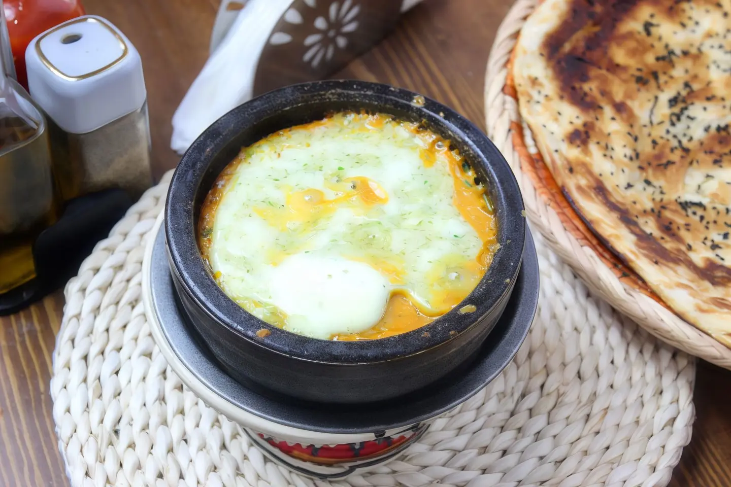 فول مع البيض