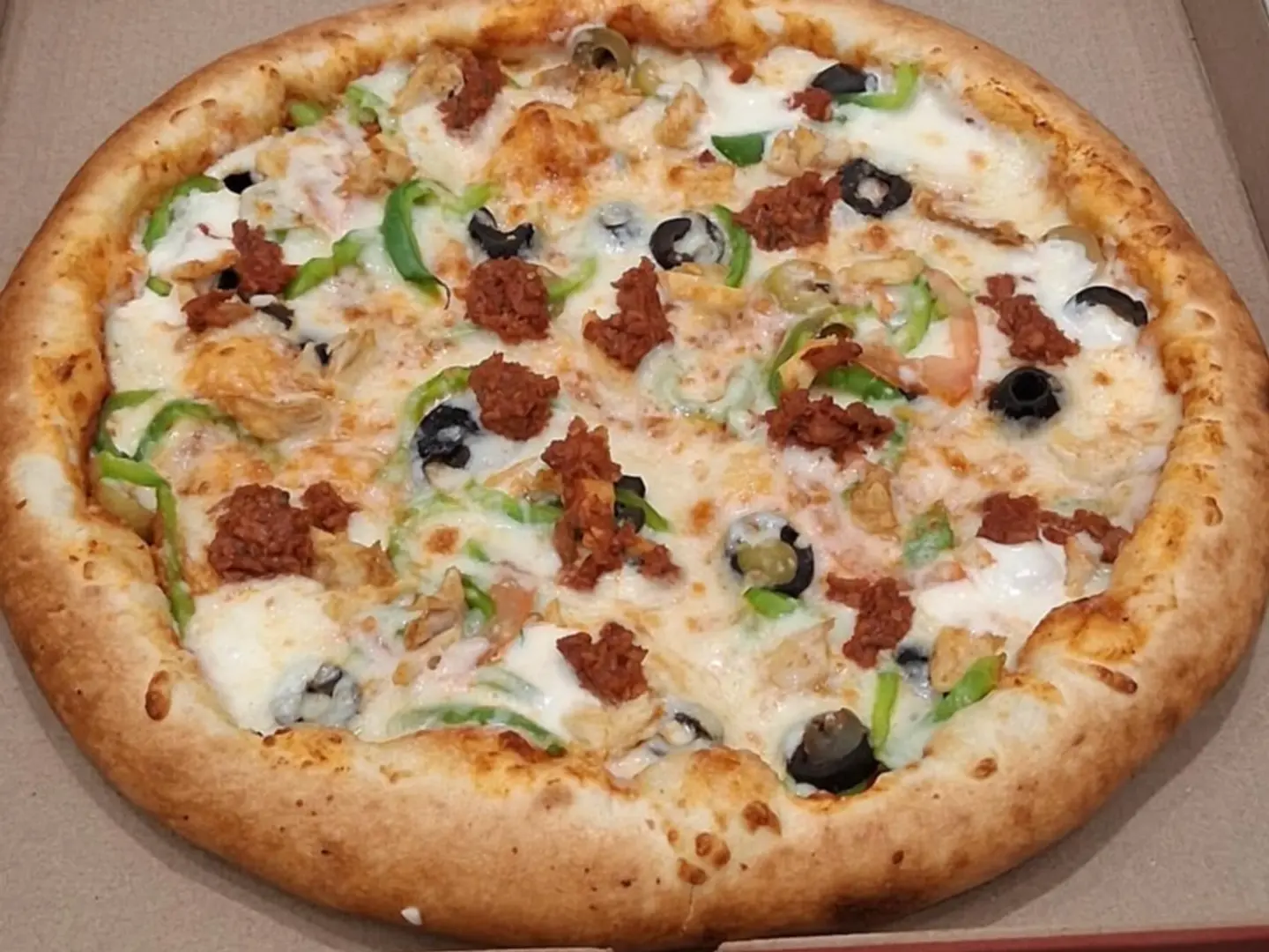 بيتزا مشكل كبير