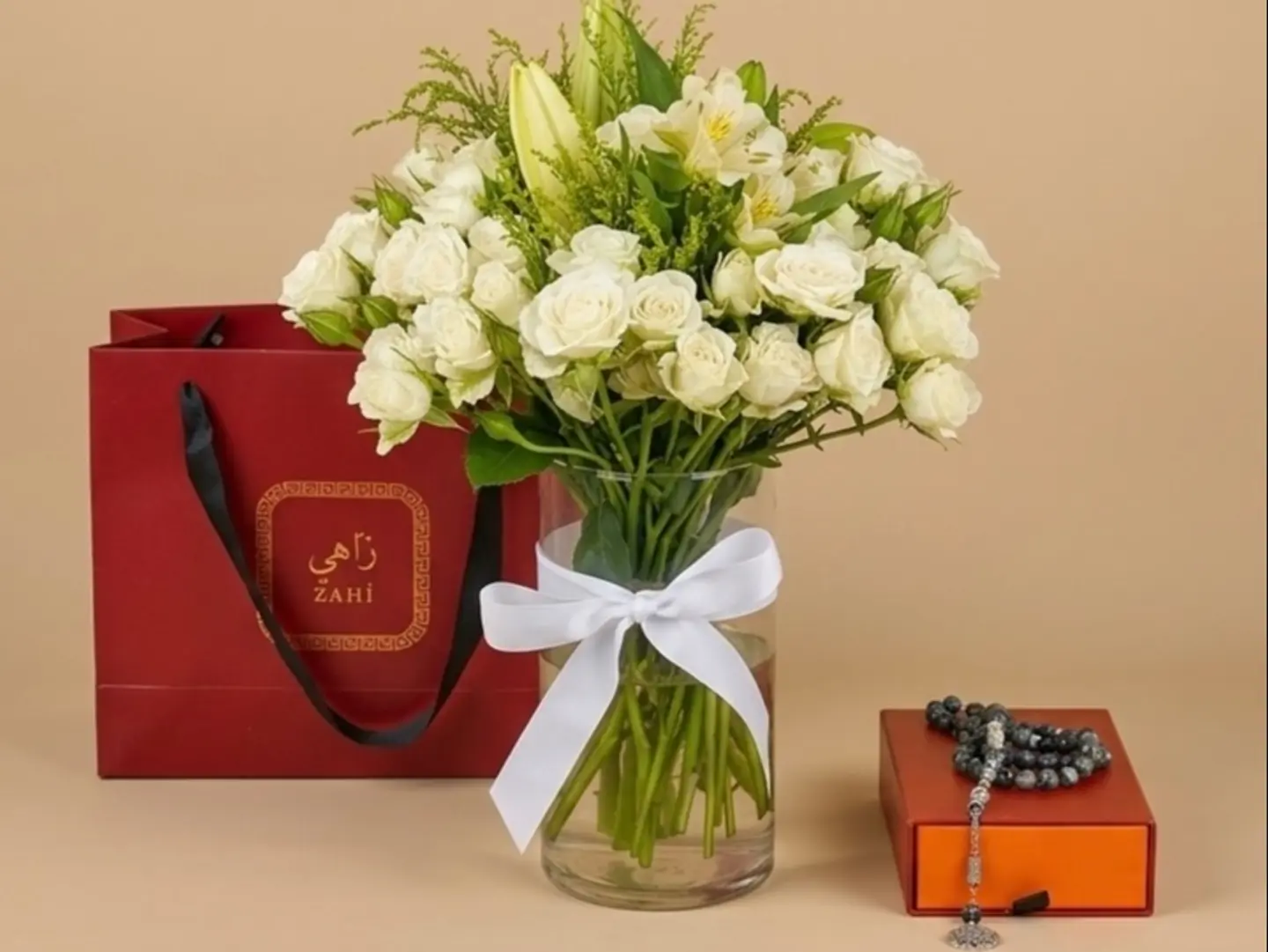 سبحة زاهي انيقة مع فازة