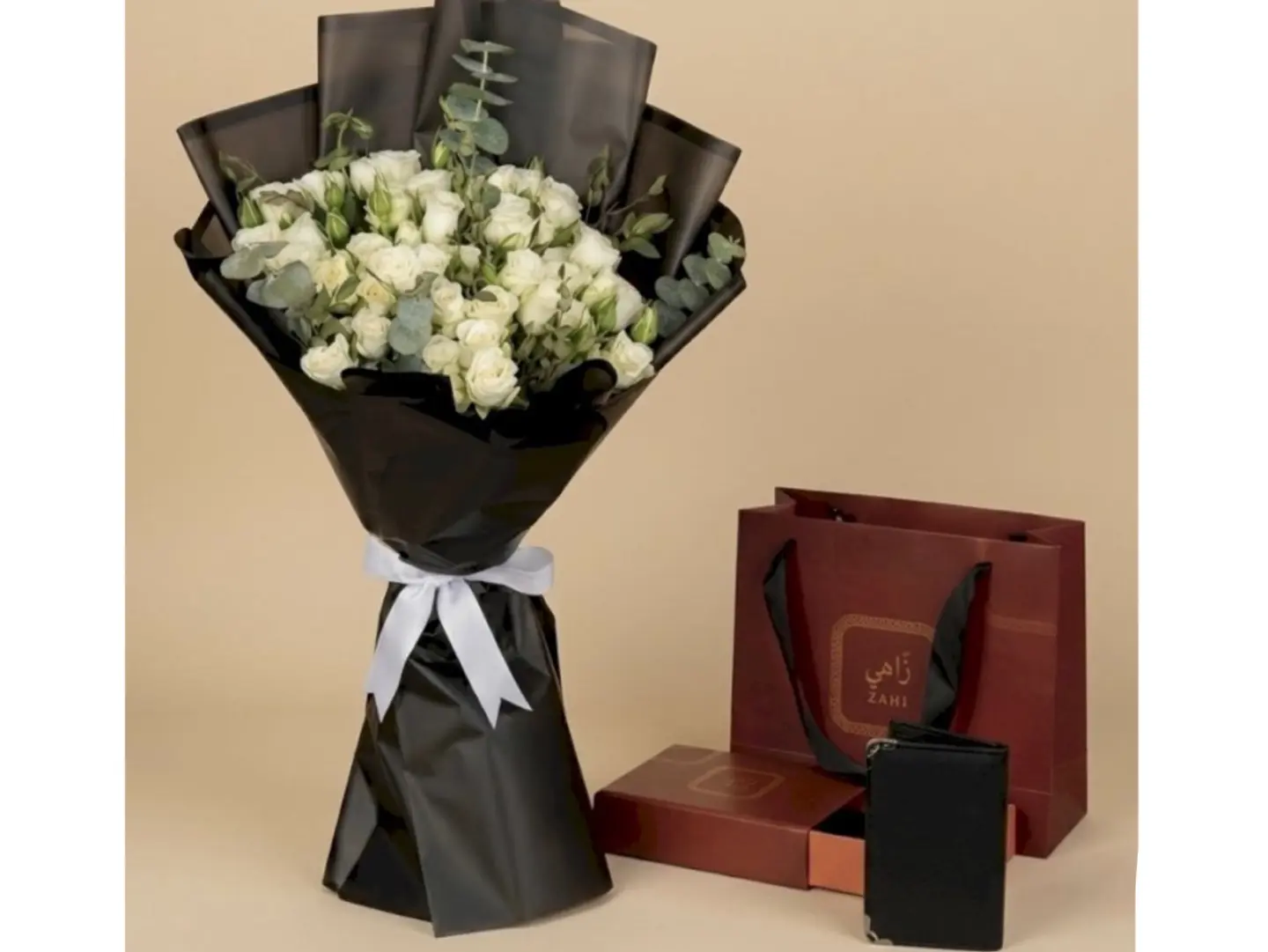 محفظة زاهي مع الباقة