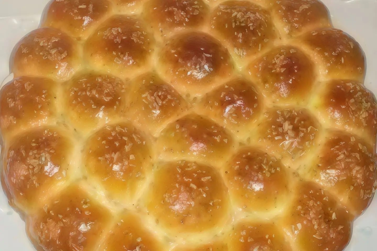 خلية نحل بالجبن