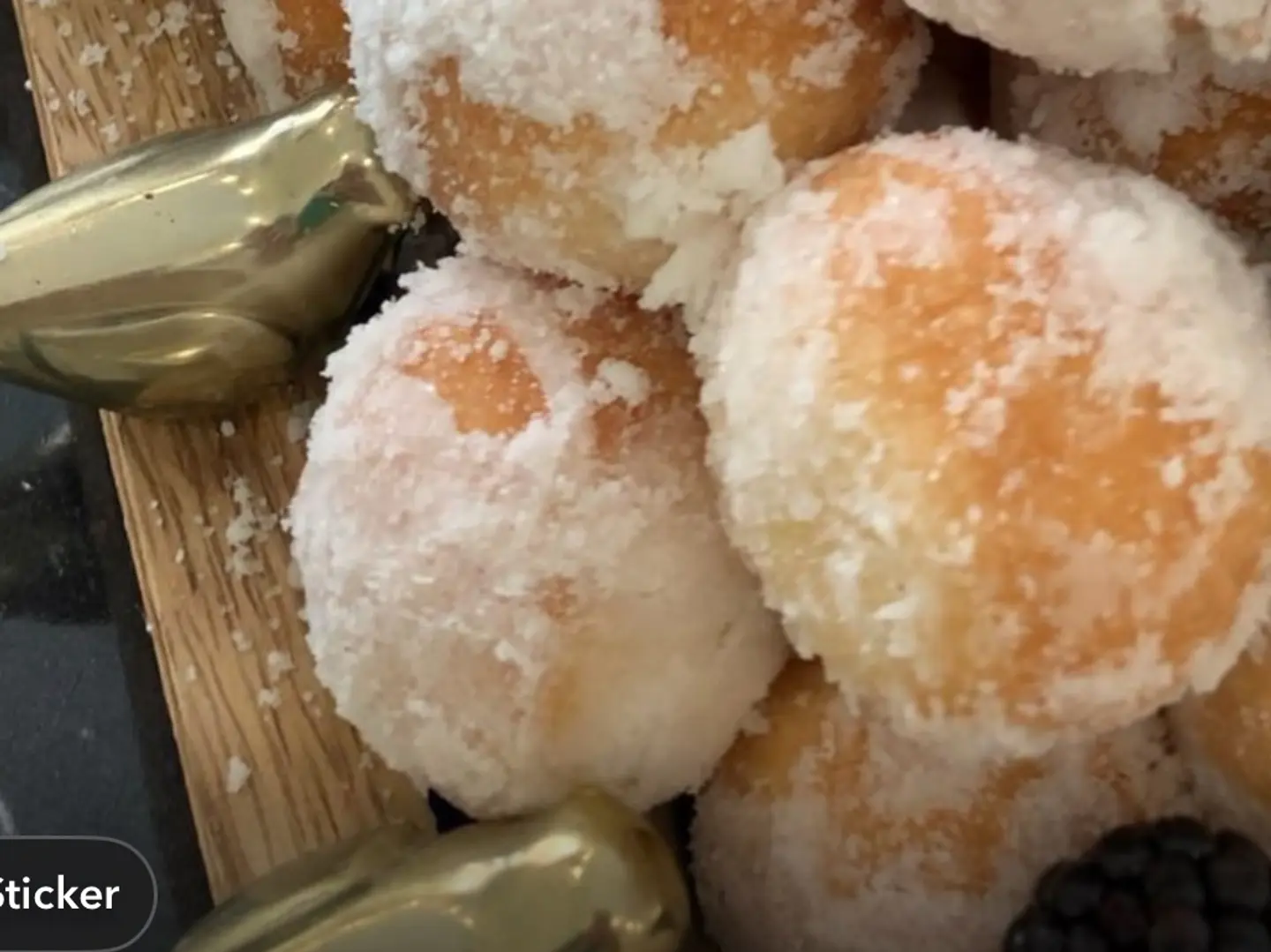 بوكس لقيمات محشية جبن