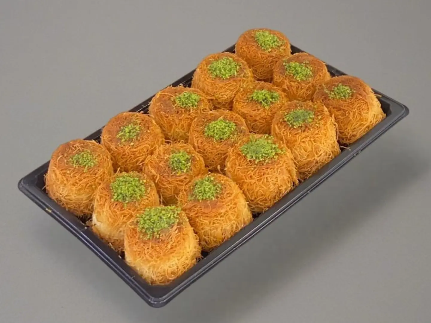 ميني كنافه بحشوة القشطه