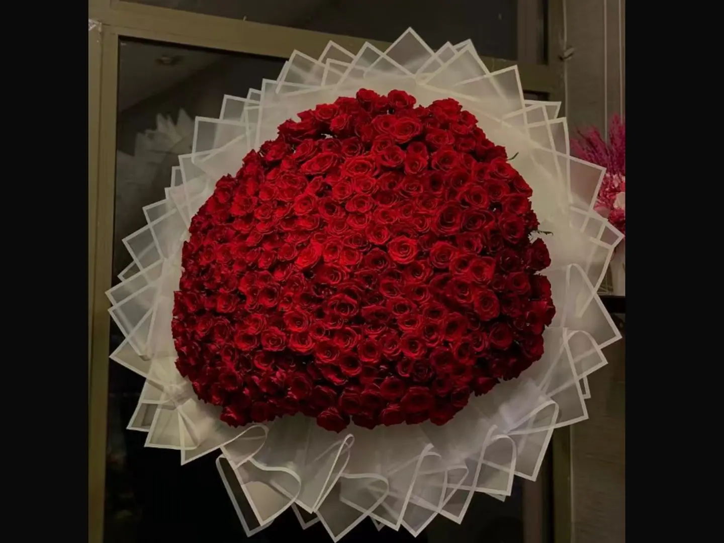 باقة الحب الفخمة 250 وردة