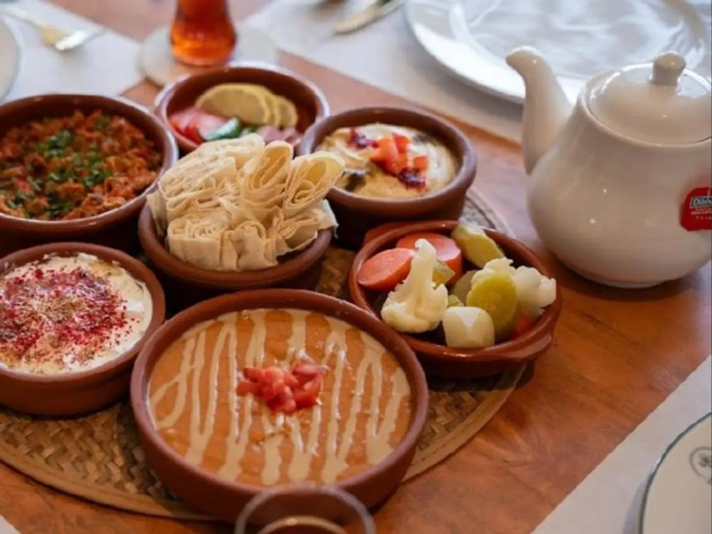 Mixed Oriental Breakfast Platter