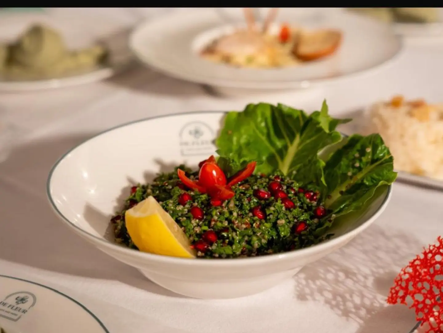 تبولة كينوا مع الرمان