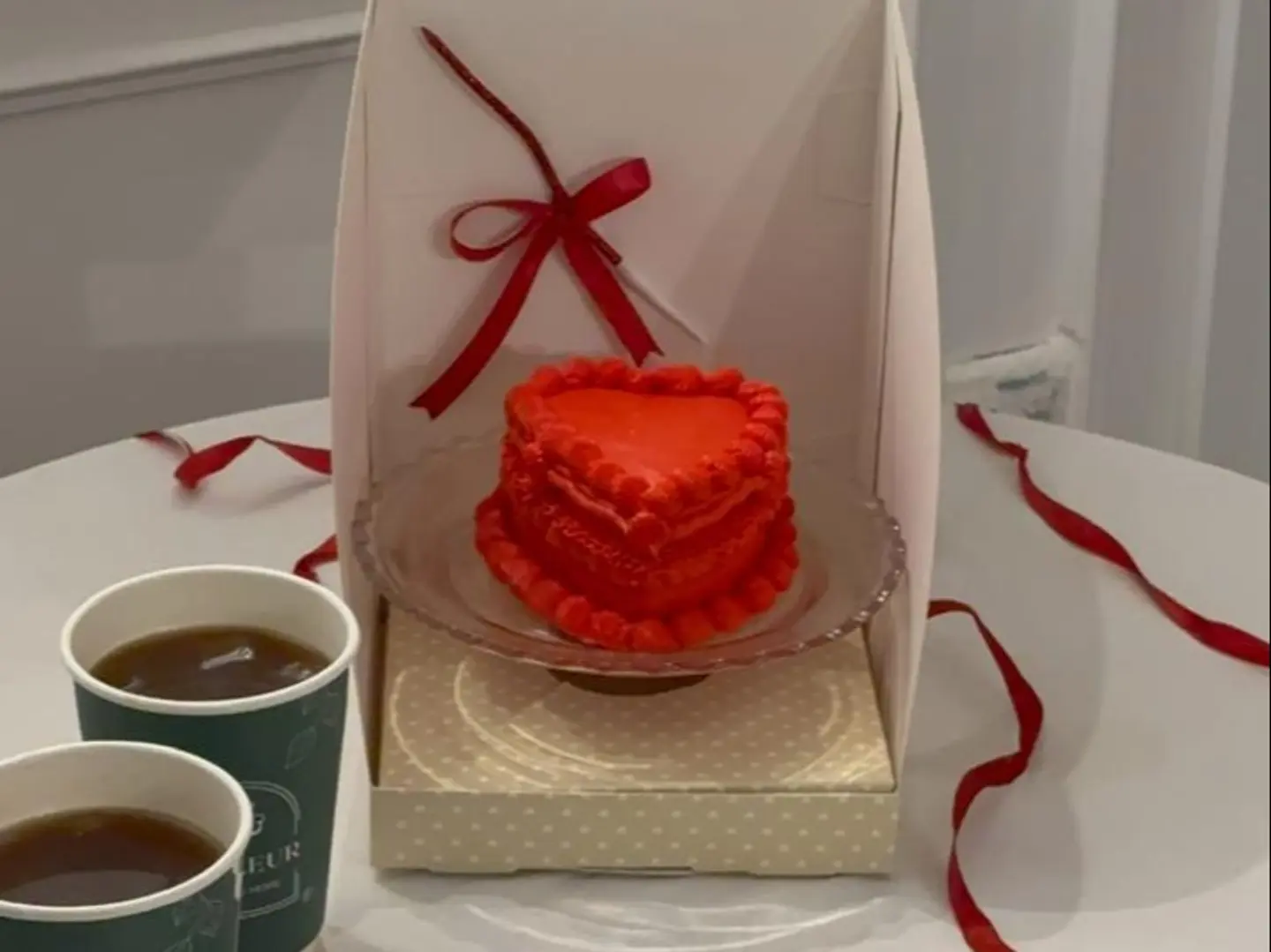 Devlore Valentine Package