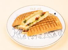 موزاريلا بيستو