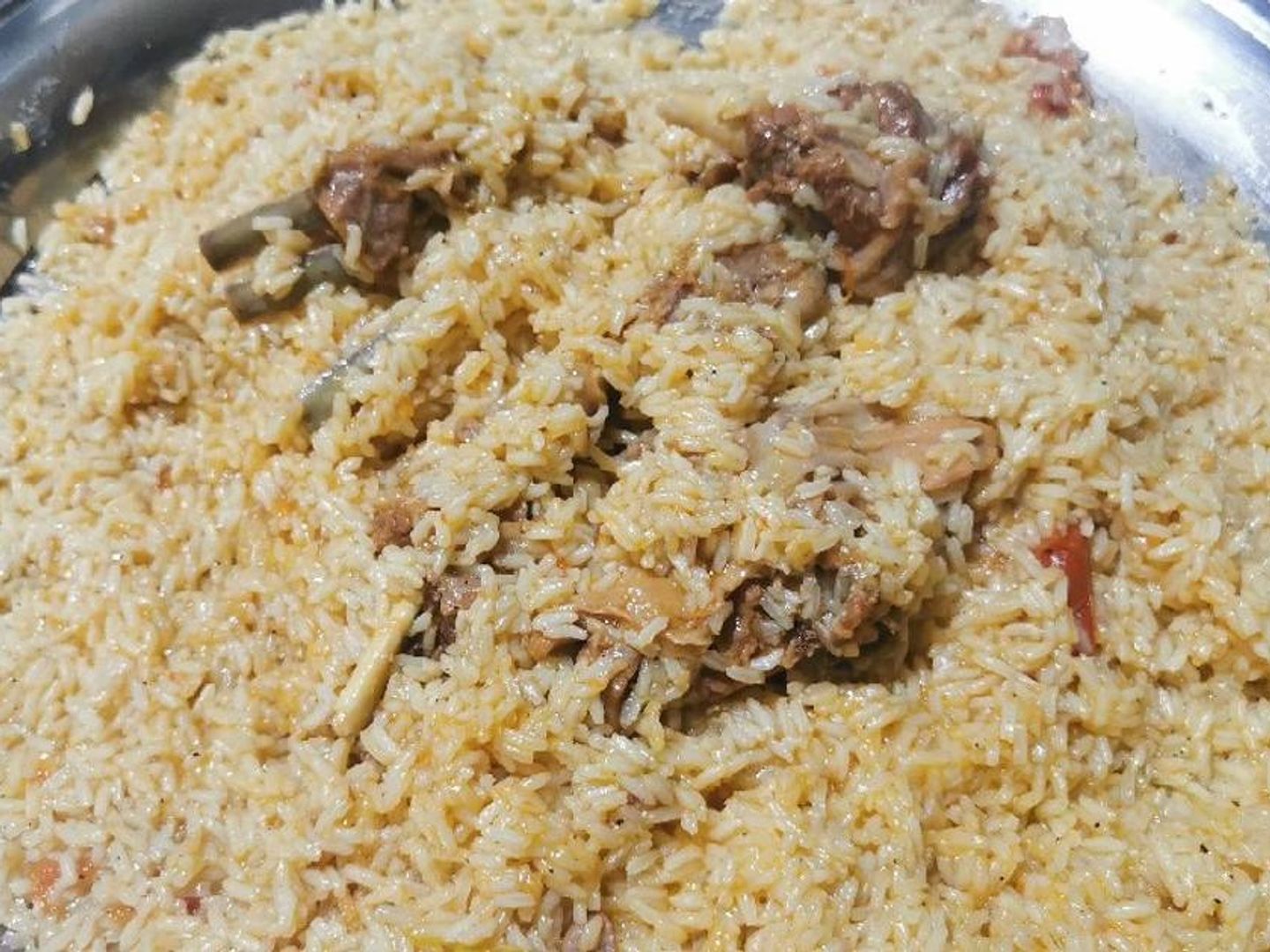 نفر لحم بشاور ابيض