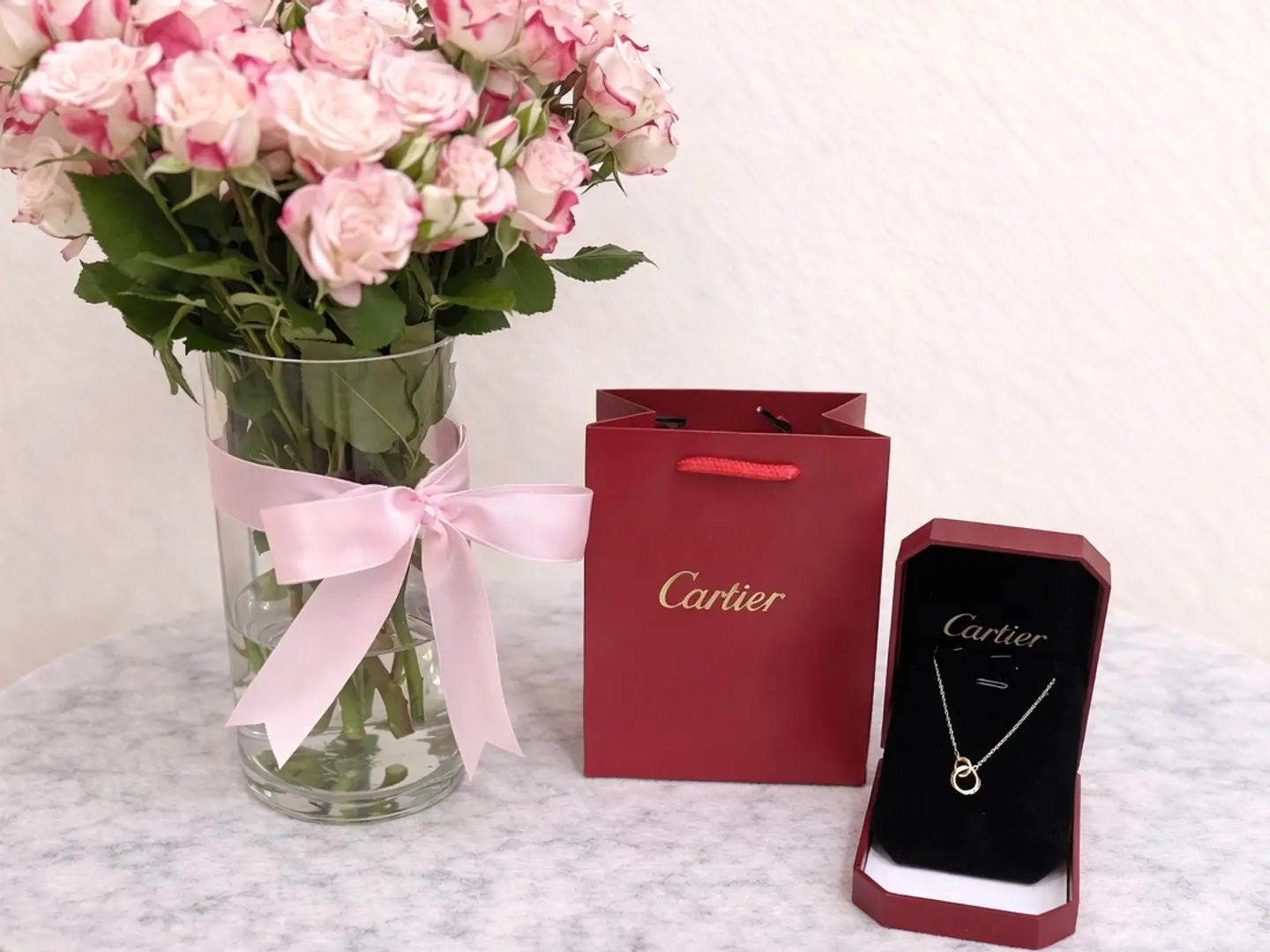 Vase And Necklace (6)