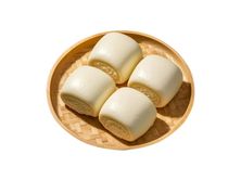 كعكات مطهوة على البخار