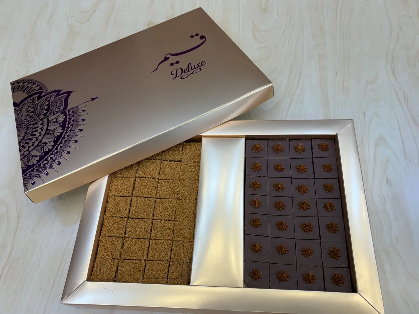 ديلوكس جالكسي لوتس