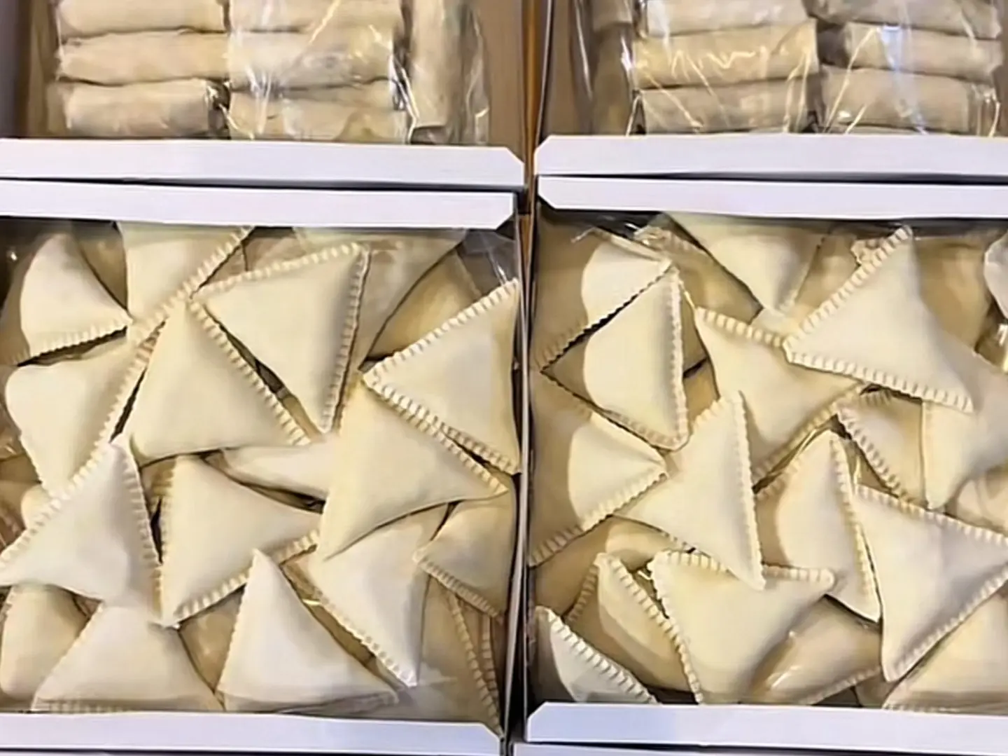 سمبوسة مفرزنة جبنة 30 حبة