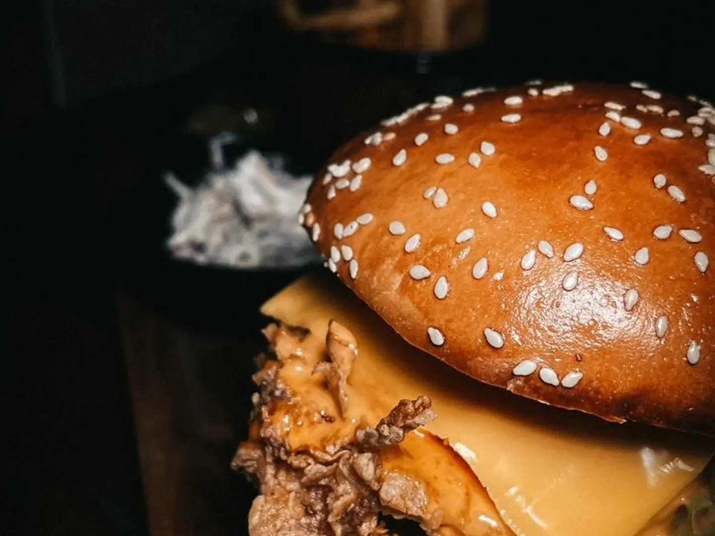 Double Chicken Miel Sriracha Burger