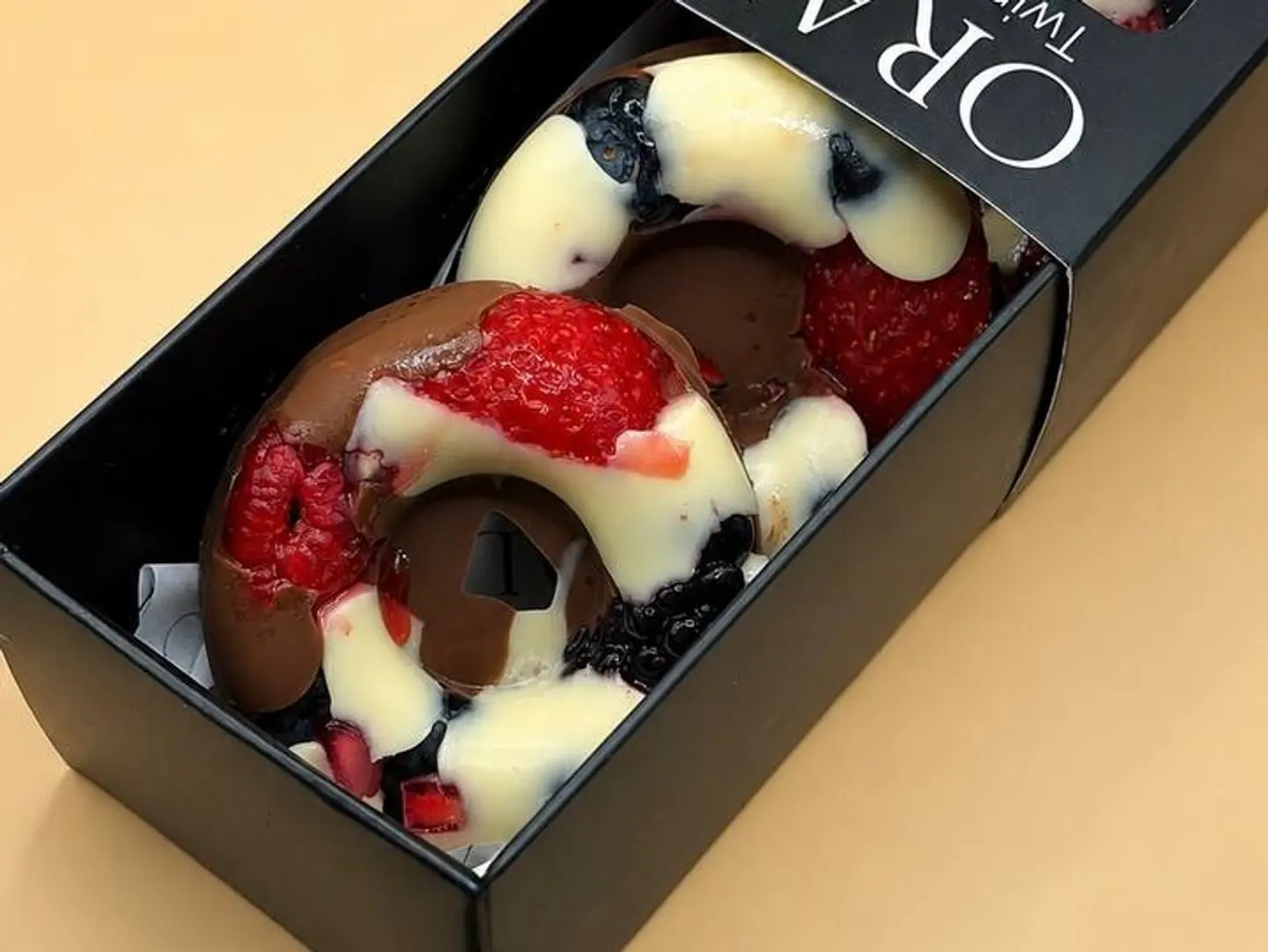 Berry Doughnut