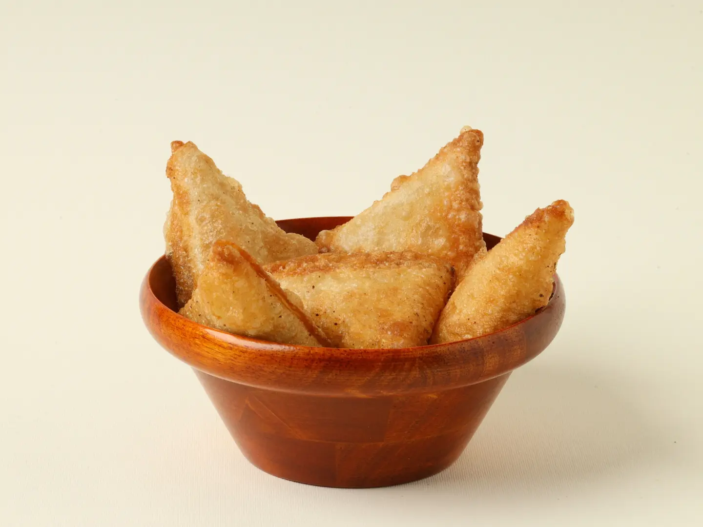 سمبوسة جبن نعناع