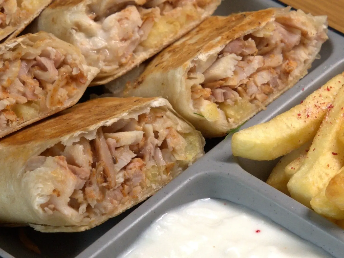 ساندوتش شاورما كبير