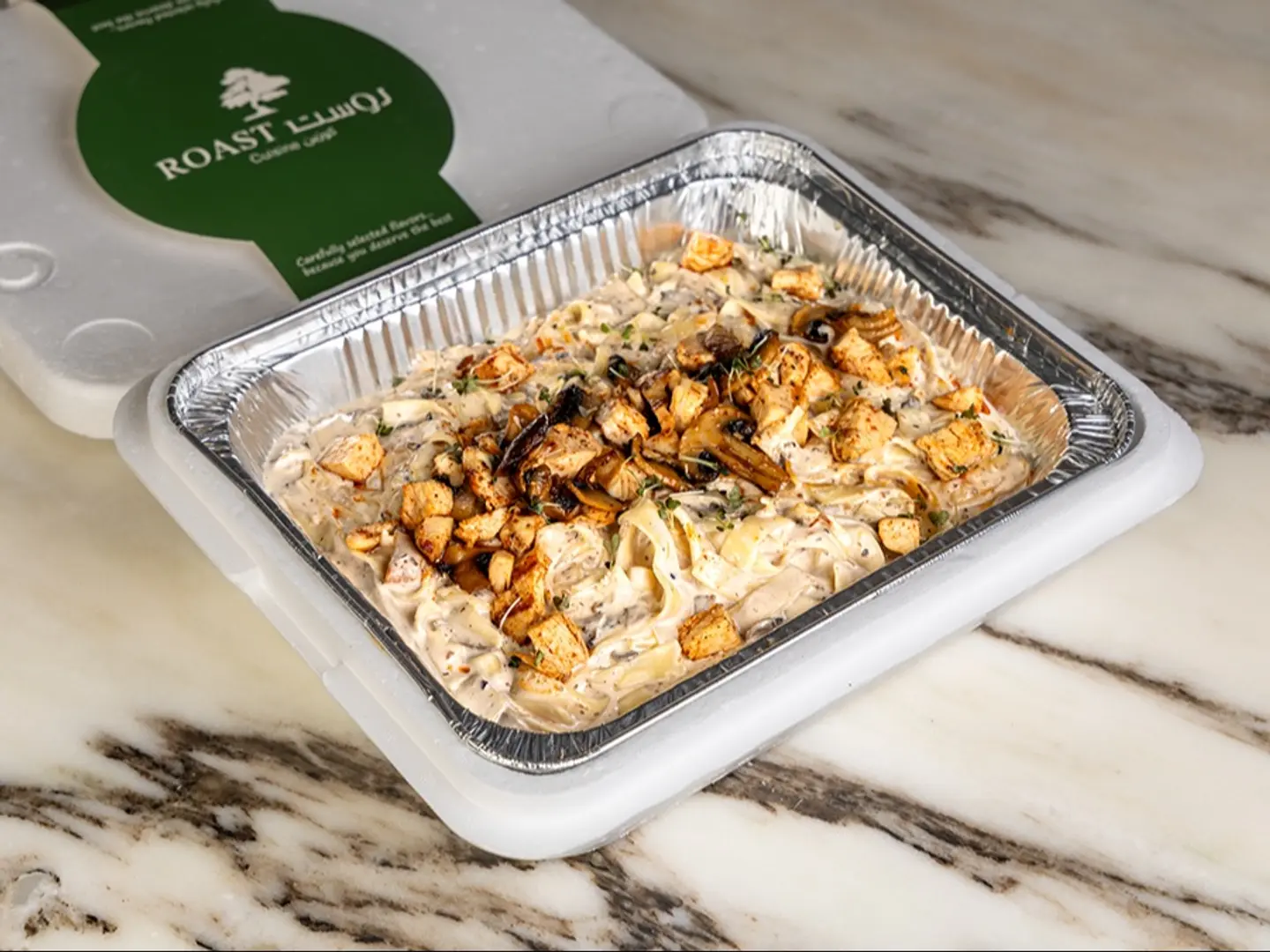 ترفل فتوتشيني باستا بالدجاج المشوي