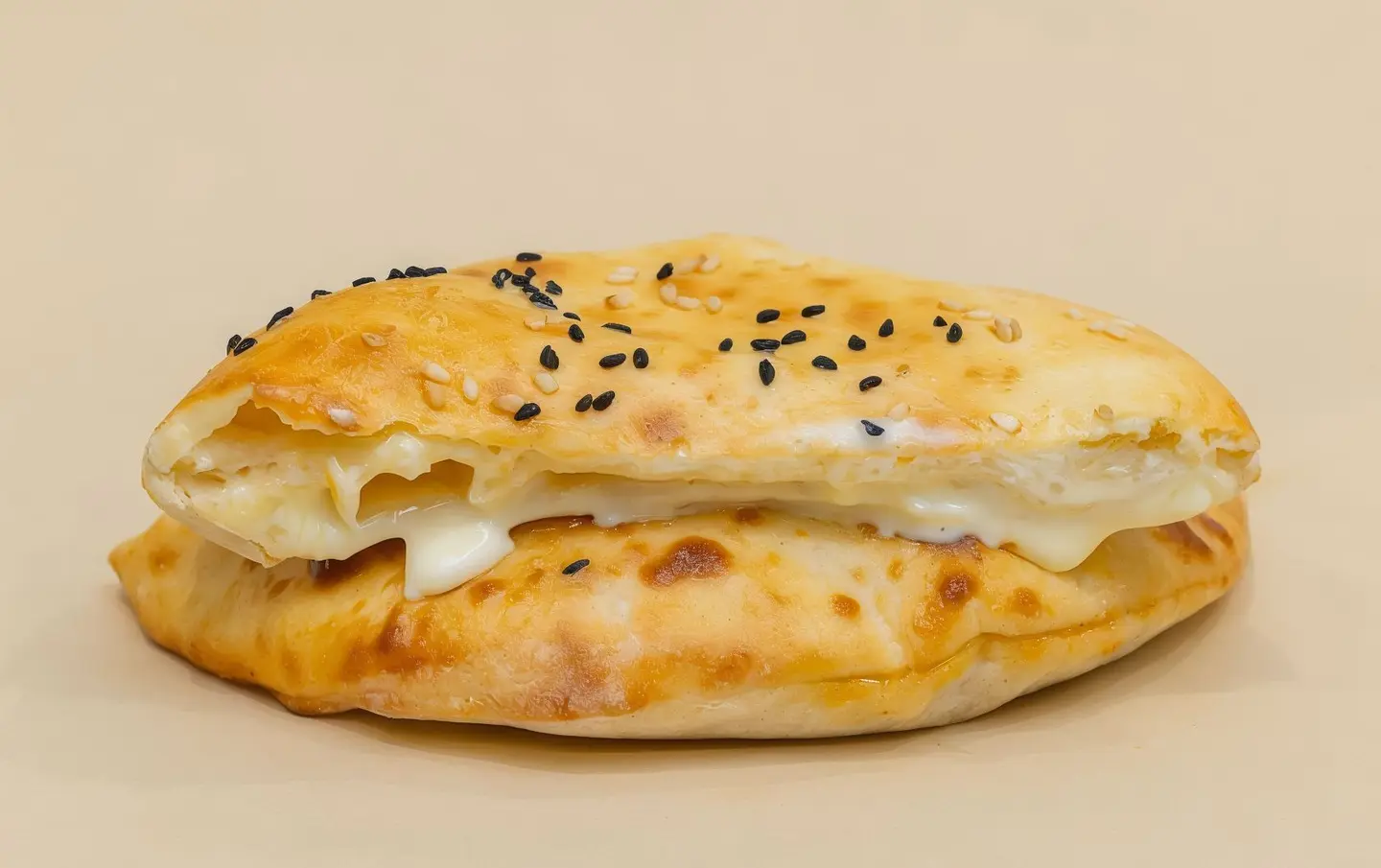 ثلاثة اجبان