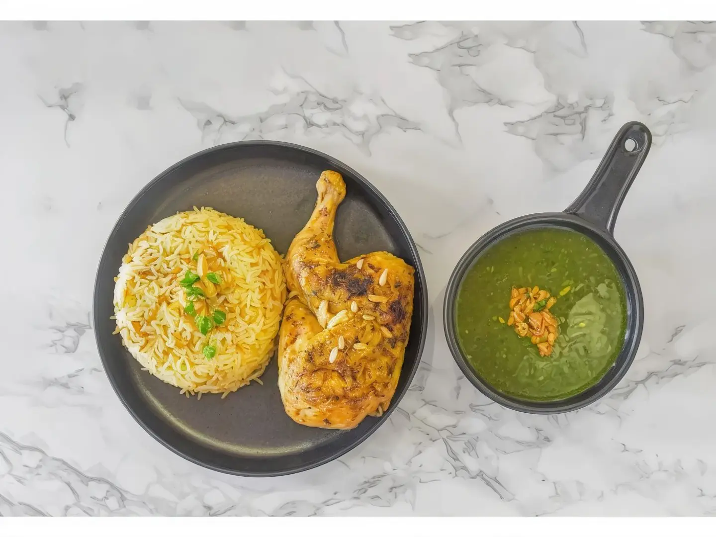 Mulukhiyah With Chicken And Rice And Vermicelli