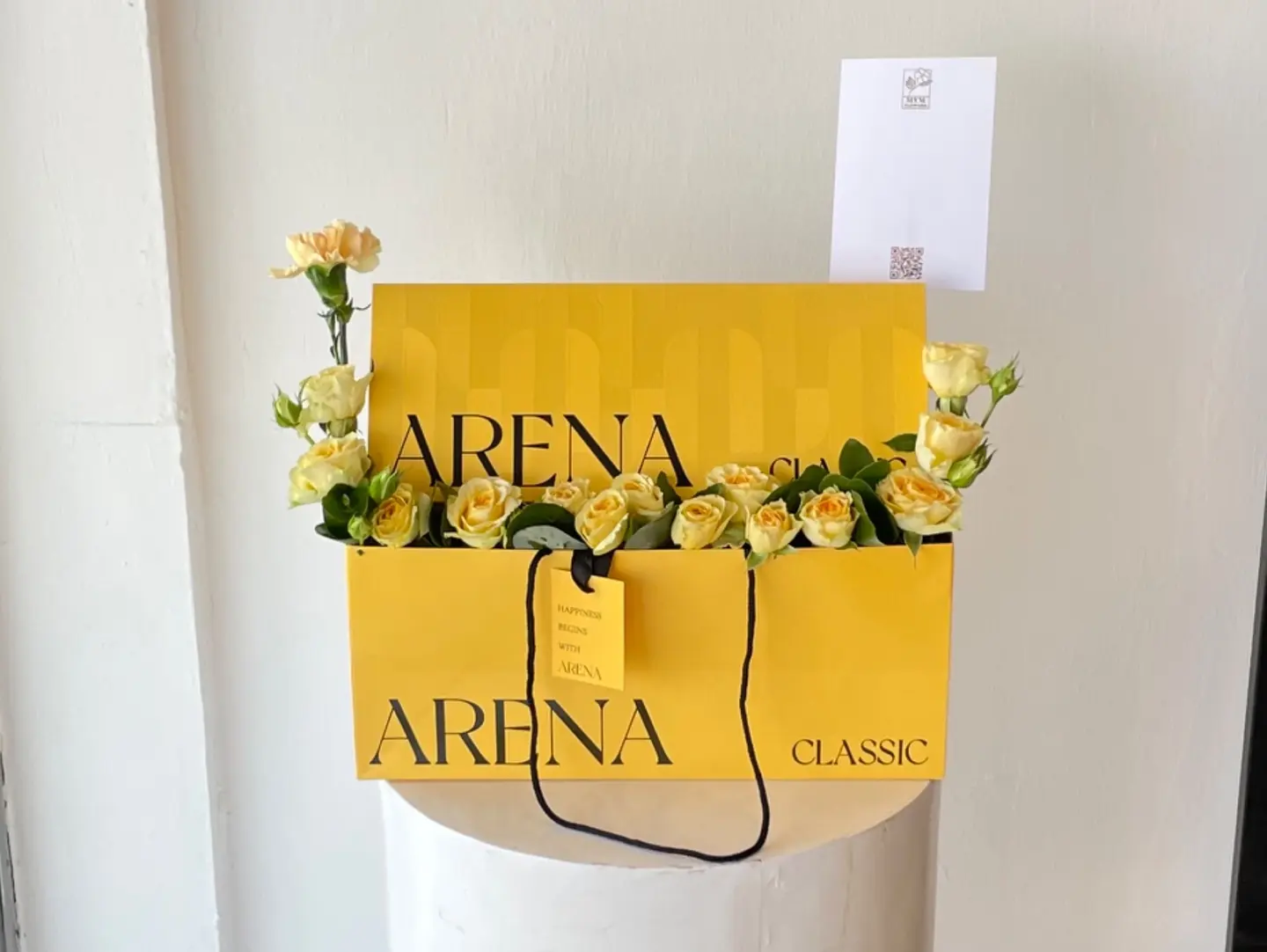 Chocolate Arena With Flowers