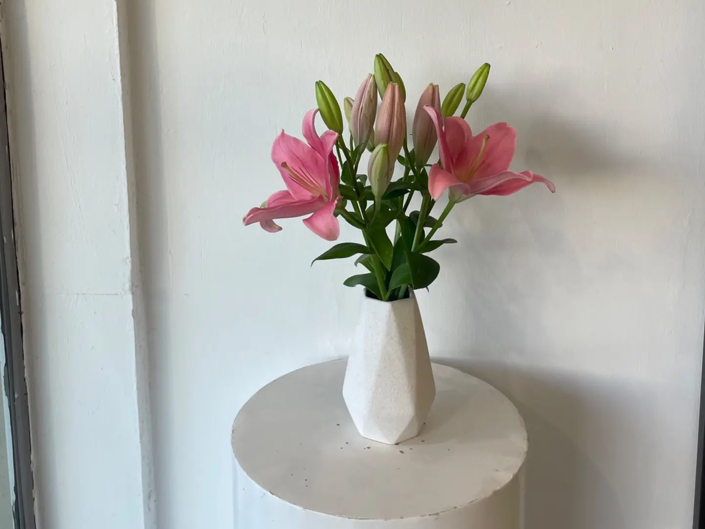 Vase With Flowers Clors Pink Number 2