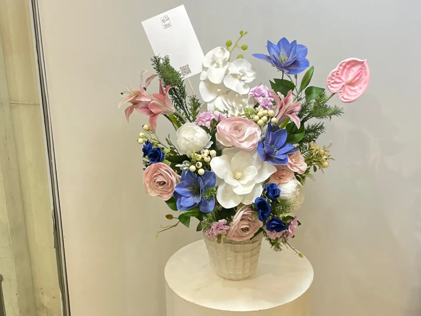 فازه ورد صناعي رقم 2