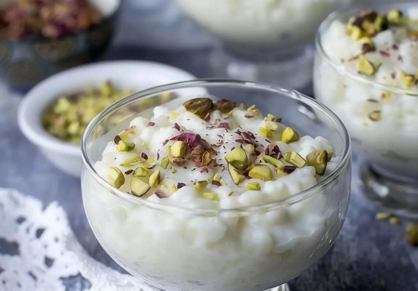 حلا رز بالبن مع المكسرات