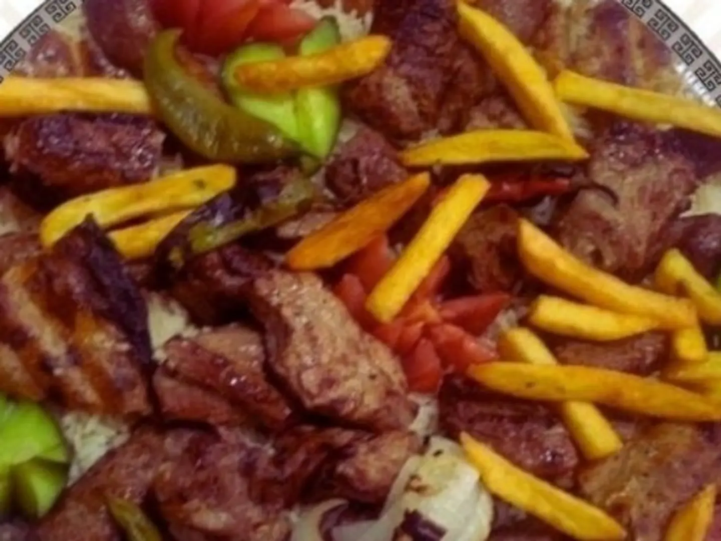 Small Mixed Meat Platter With 3 Skewers
