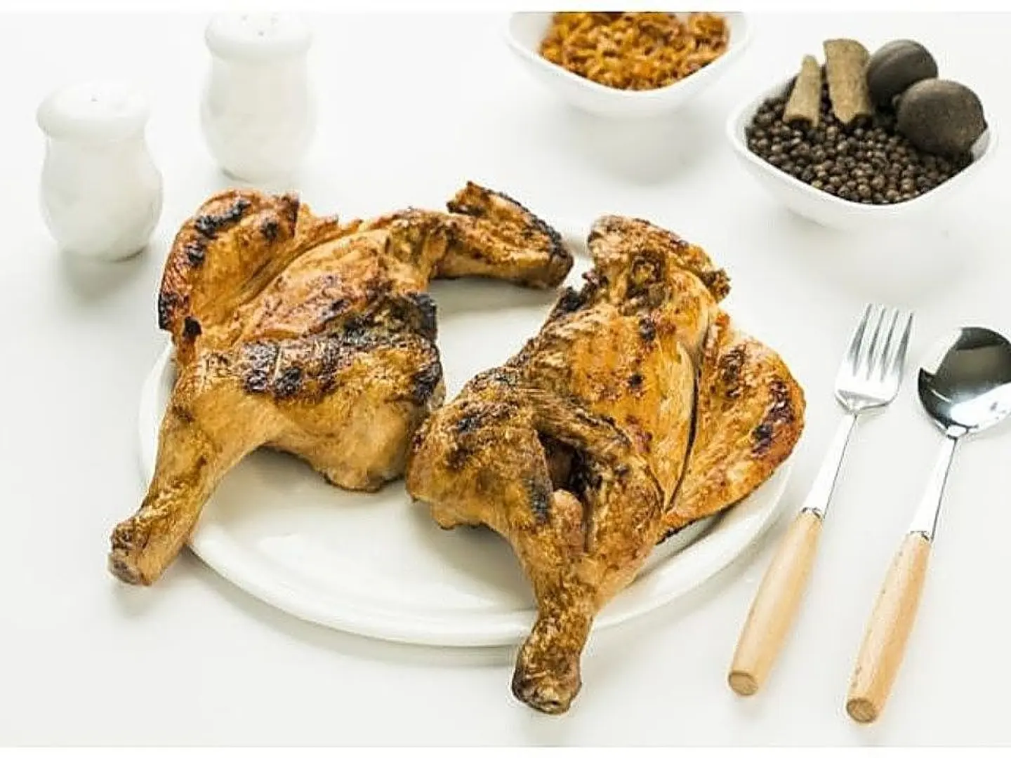 نصف دجاج مظبي سادة