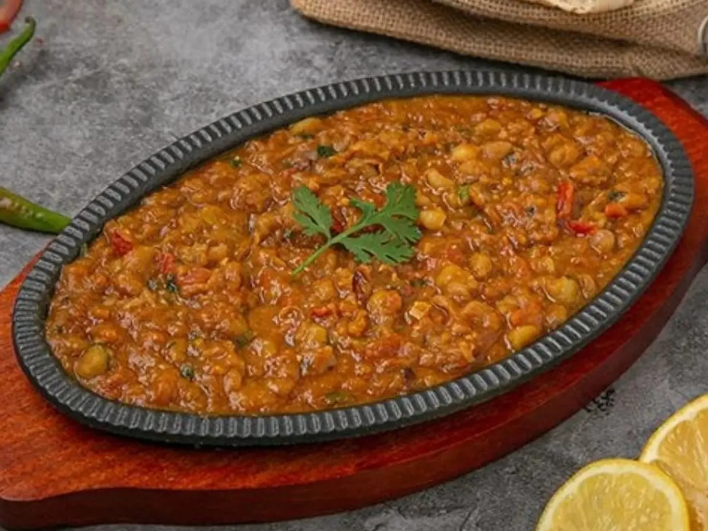 بزاليا مع التونه