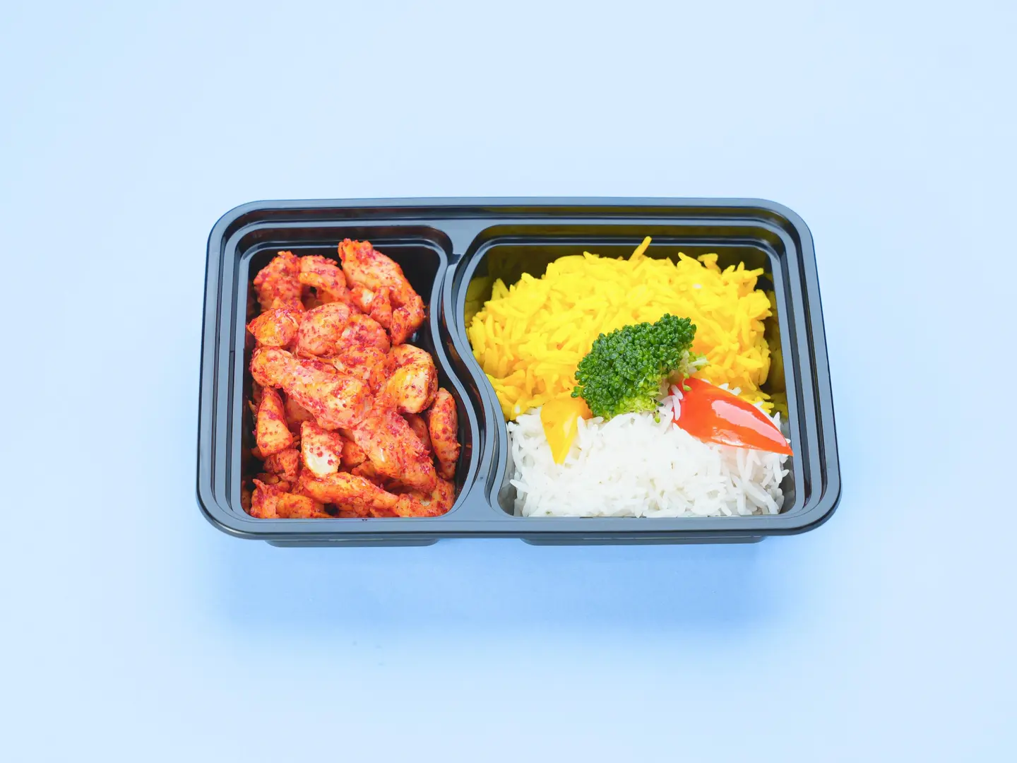 دجاج مسخن مع ارز مشكل