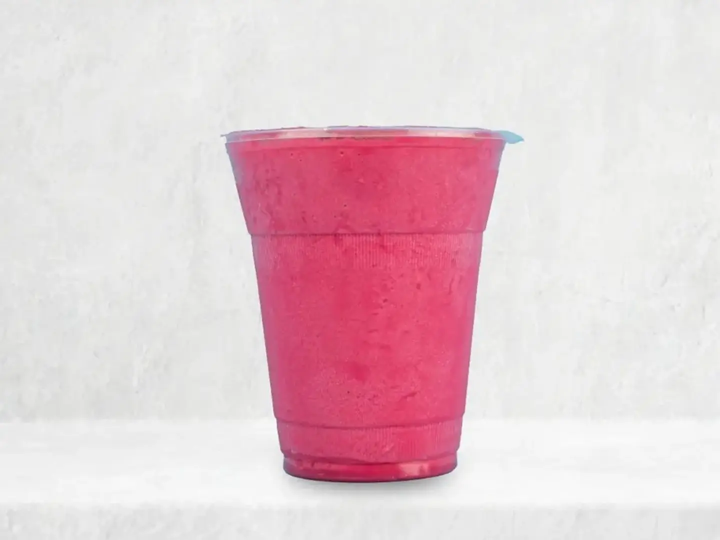 عصير كوكتيل صغير طازج وطبيعي