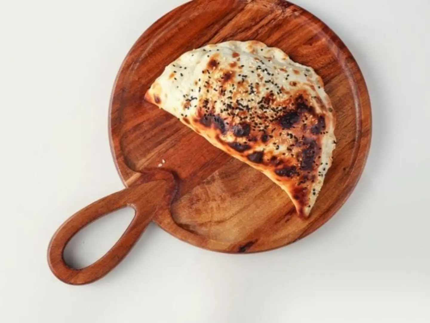 جبن موزريلا - جبن موزريلا كبير