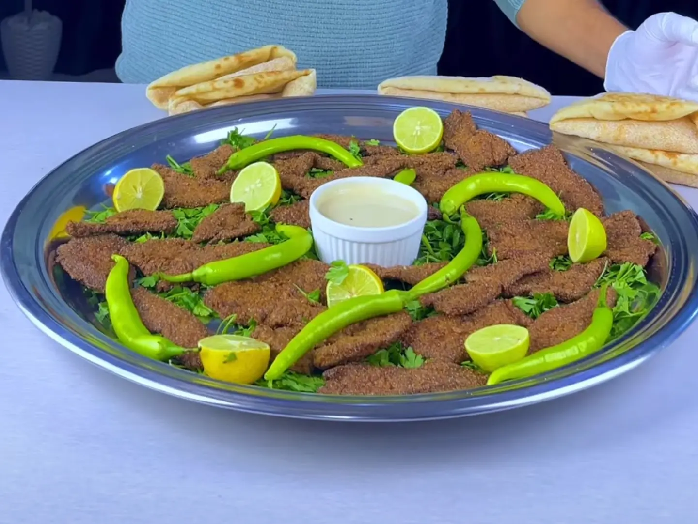 مالك في الفسيخ تعالى في الكبدة بالرده