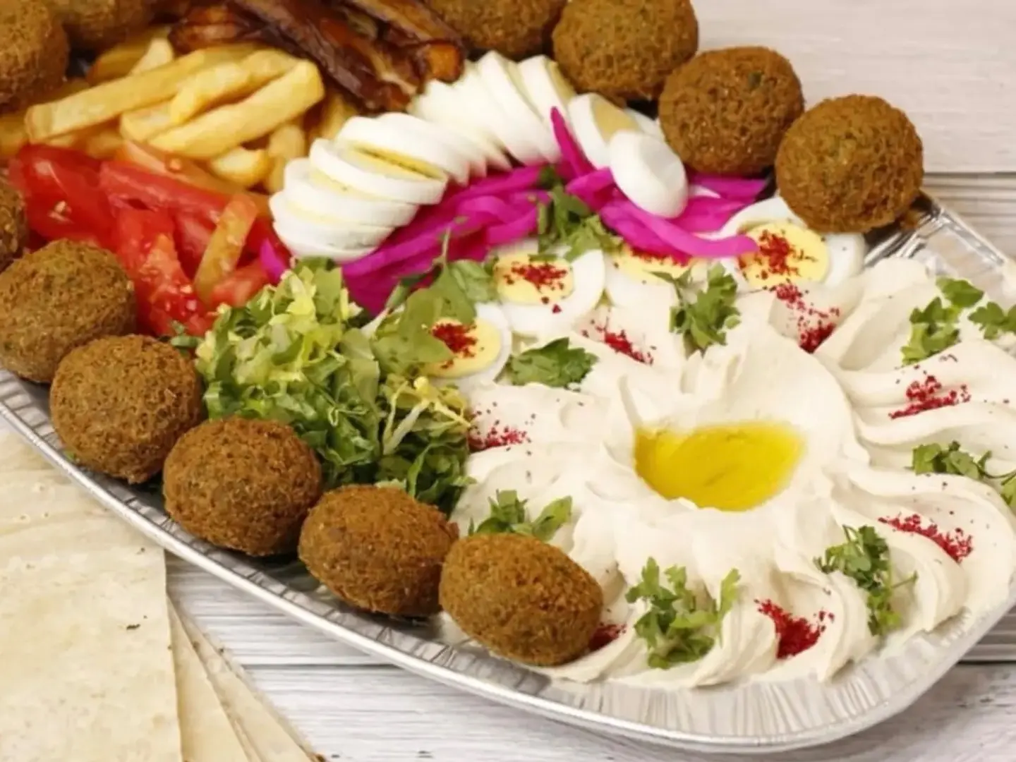 صحن فلافل مشكل صغير
