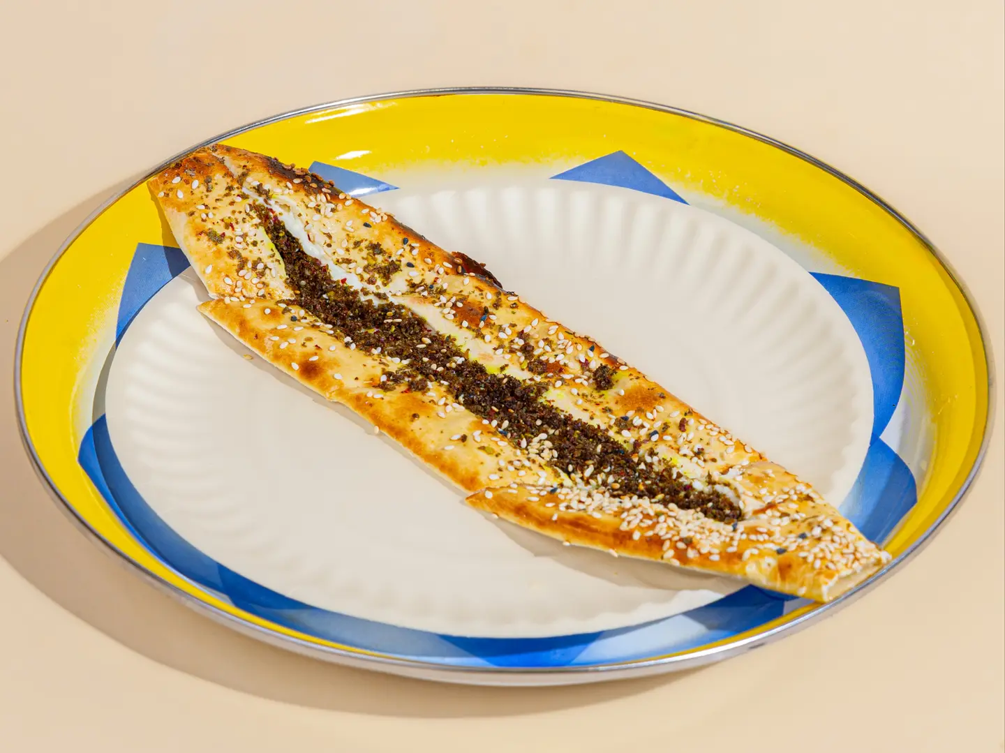 فطيرة لبنة بالزعتر
