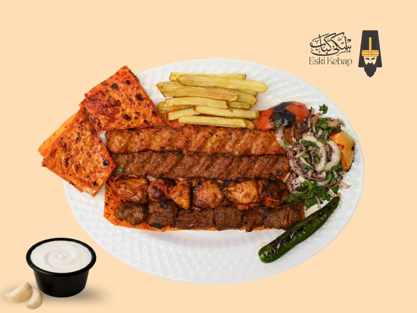 طبق مشاوي مشكل مع البطاطس