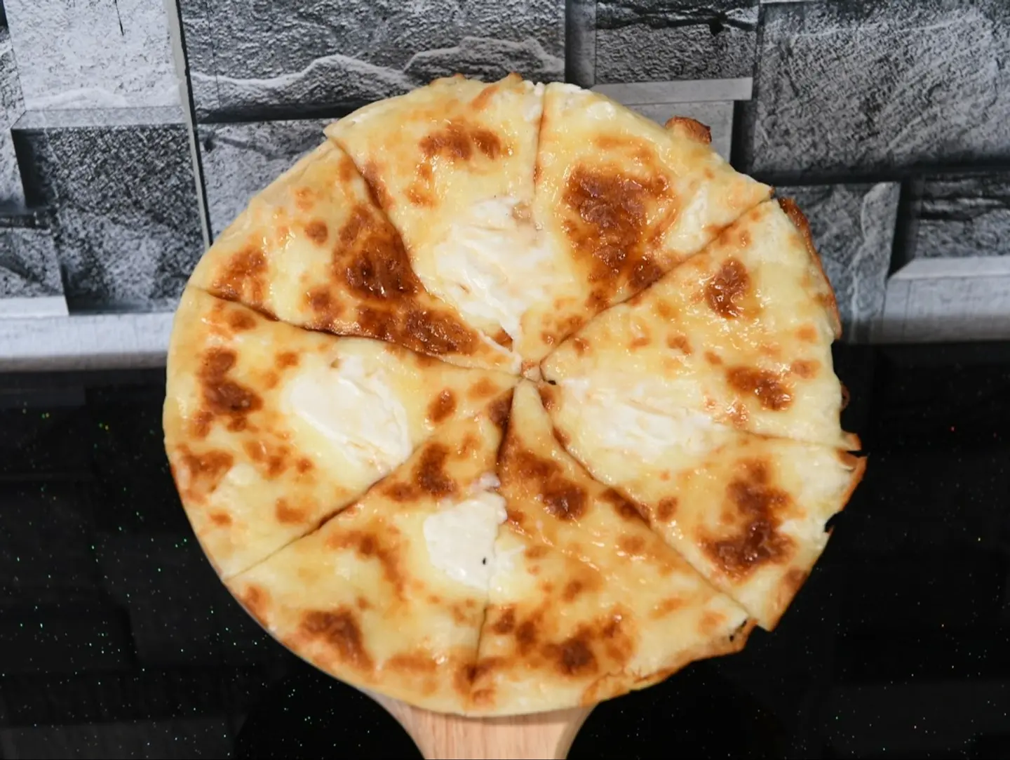 عش البلبل وسط