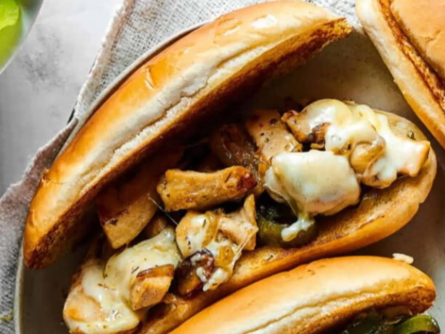 اوصال دجاج مع جبن