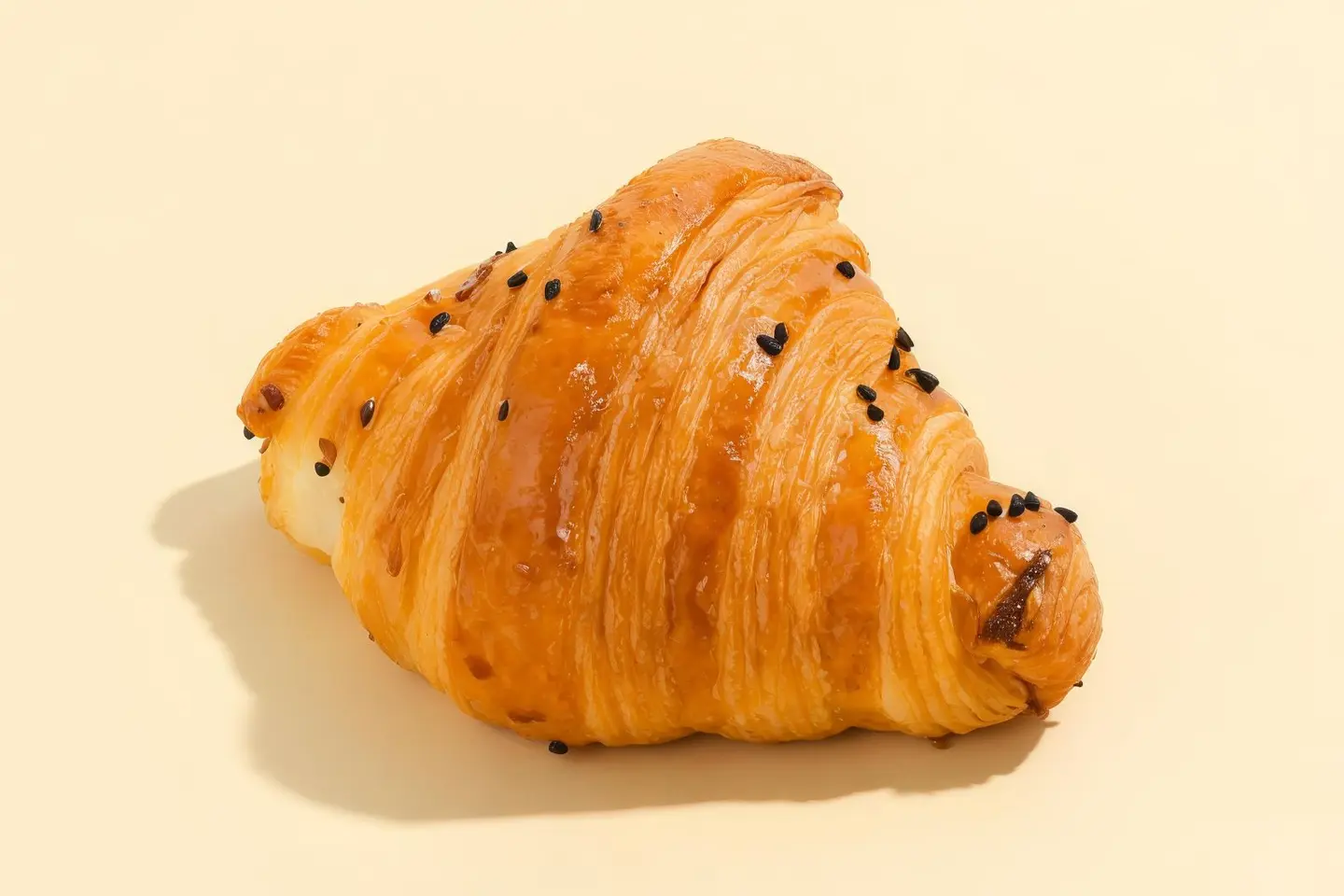 كروسون جبن شيدر
