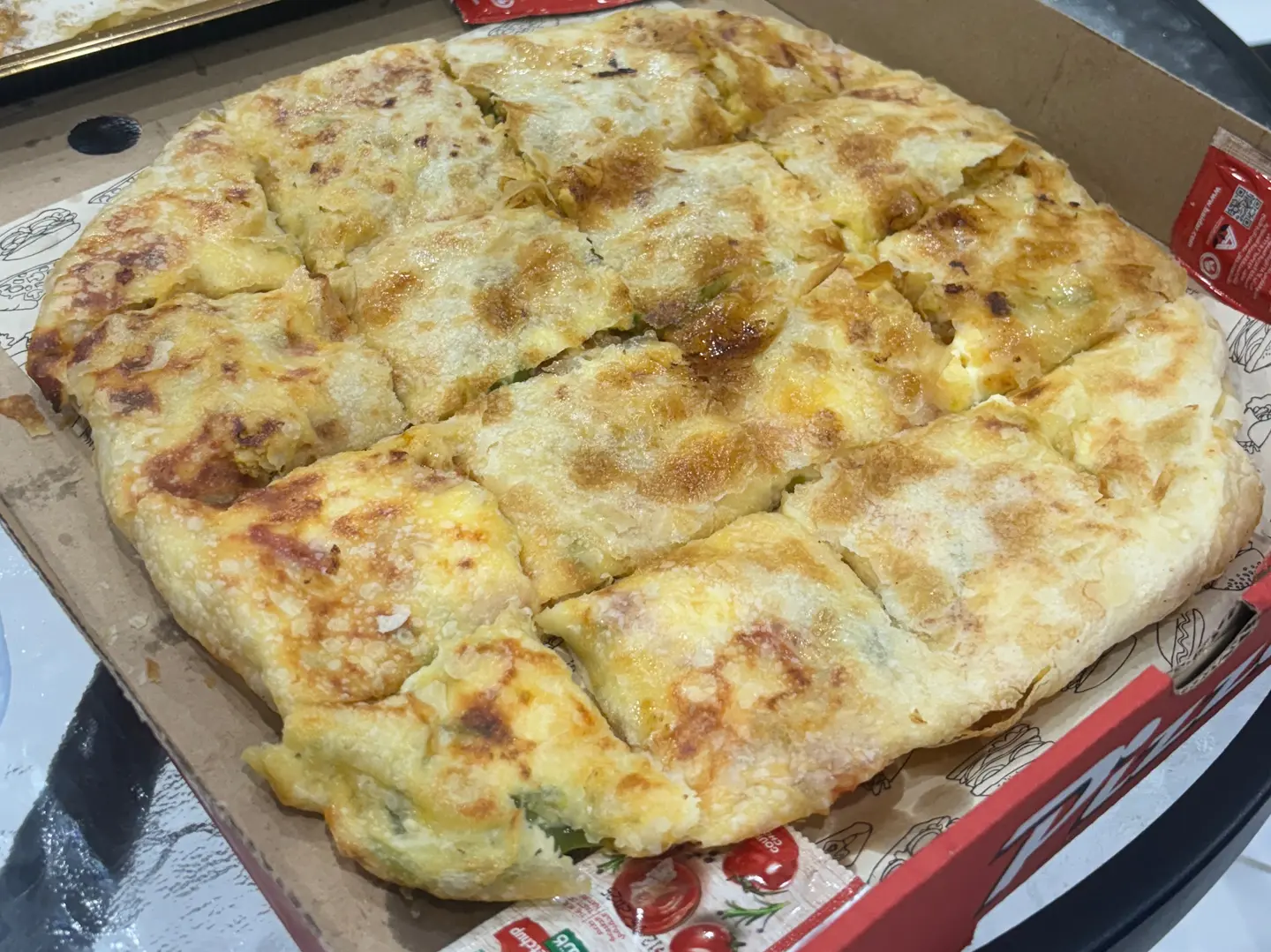 فطيرة دجاج كبيرة