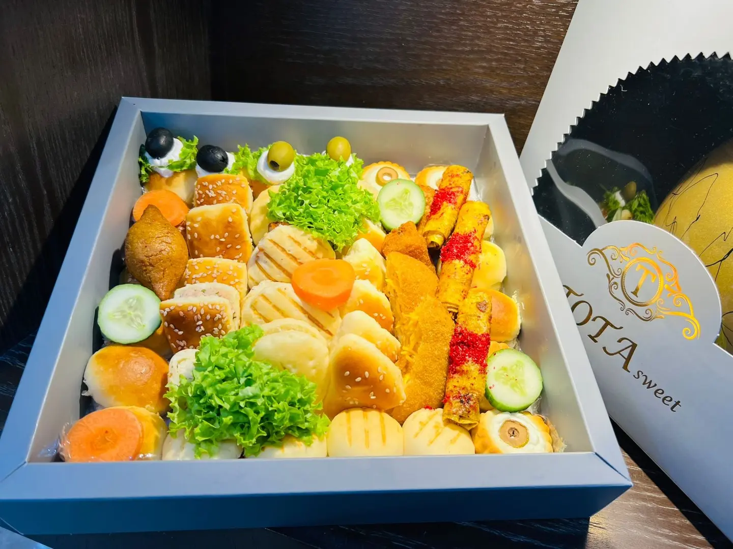 بوكس معجنات مشكلة كبير