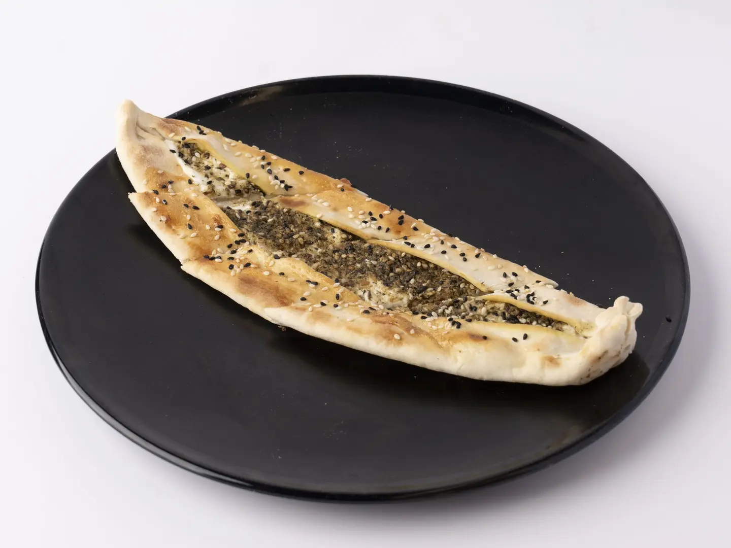 فطيره لبنه وزعتر