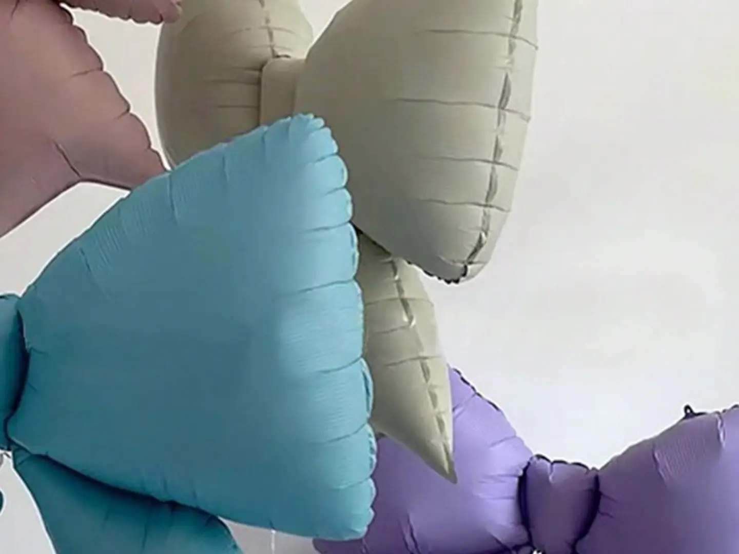 1 Helium Bow Balloon