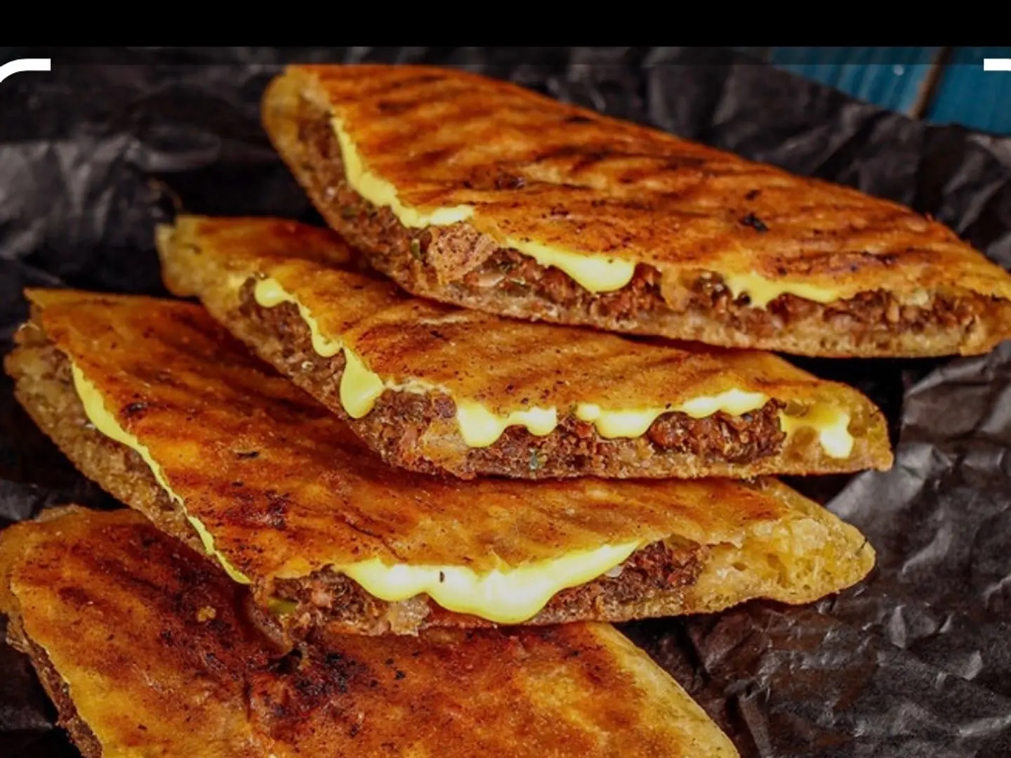 حواوشي جبنه موزاريلا
