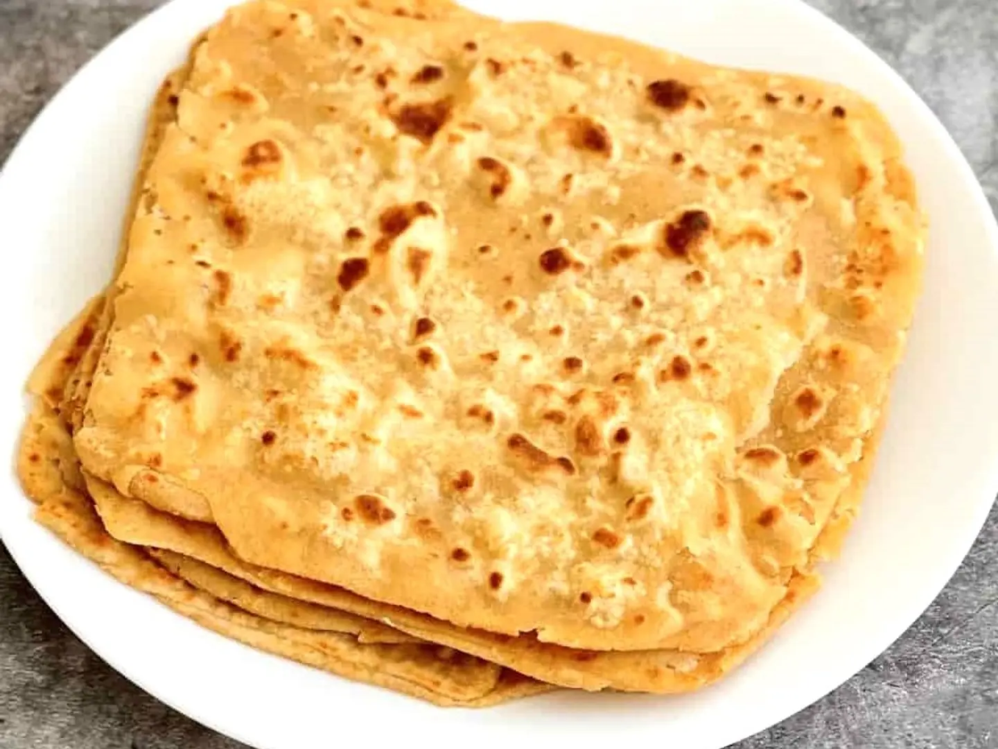 خبز باراثا منزلي الصنع لكل قطعة