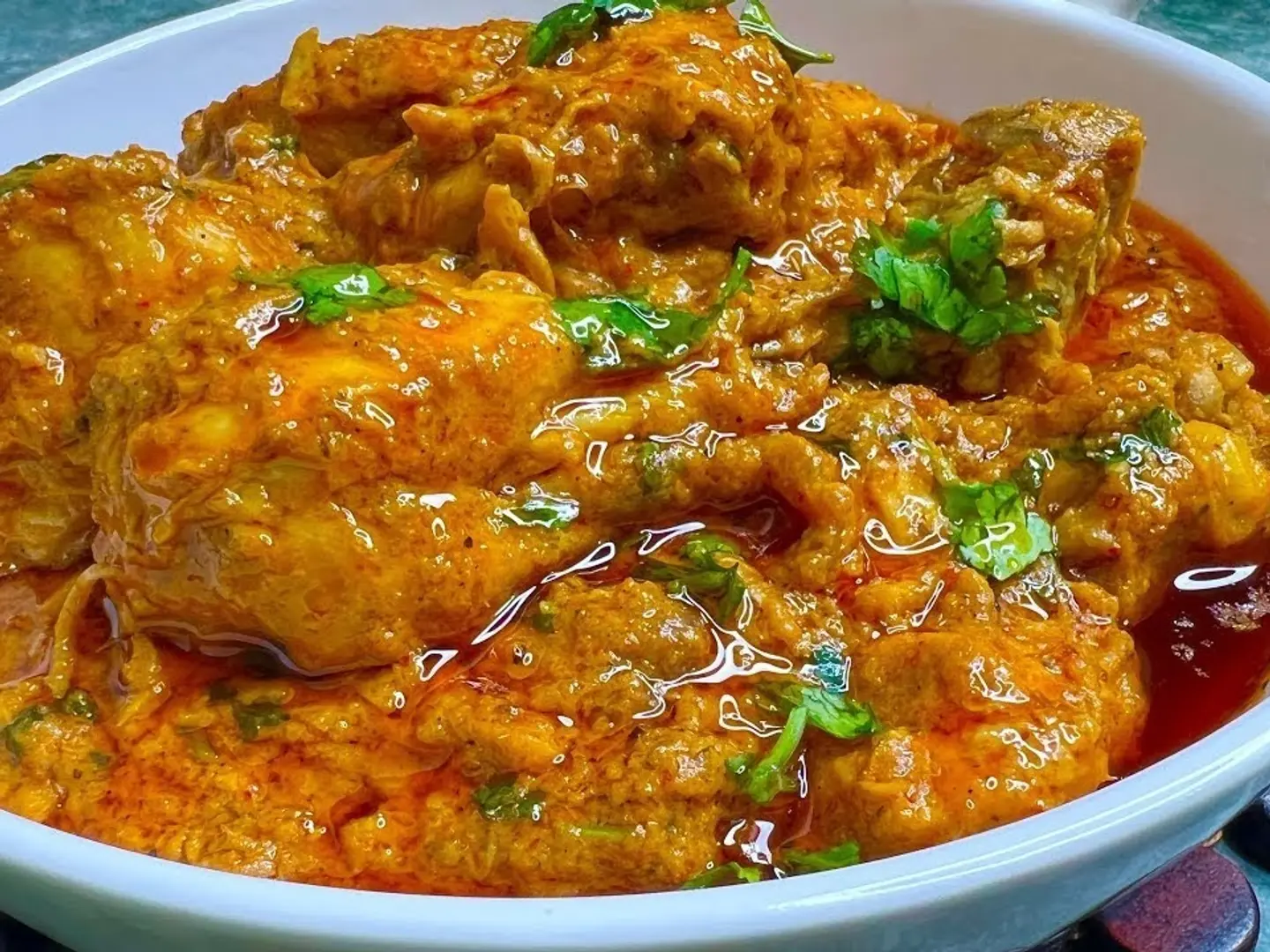 دجاج نواف دجاج سميك مع باراثا